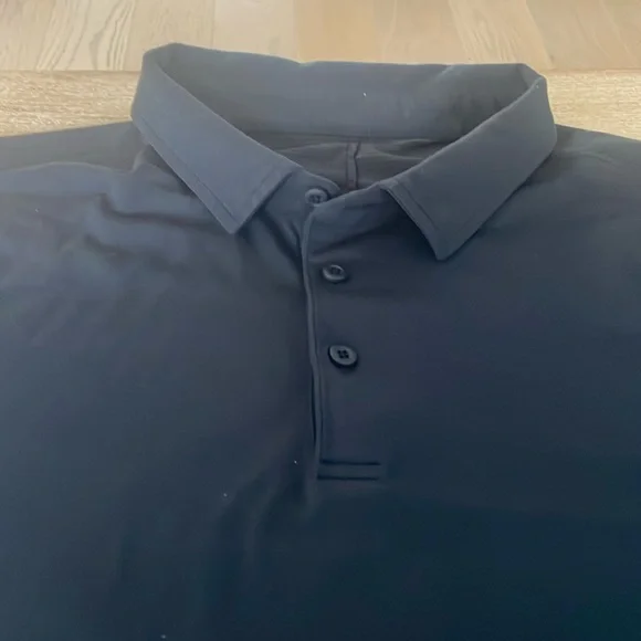 Lululemon T- Shirt - Picture 5 of 7